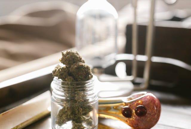 Cannabis et la Loi : Naviguer dans la Légalisation